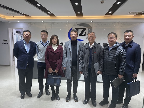 温经理一行赴君卓科技有限公司洽谈产业学院事宜-1