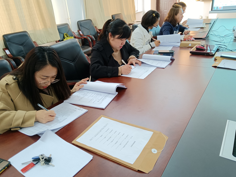 英国威廉希尔举办优秀教案评比活动5